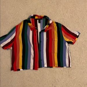 Cute flowy cropped button up